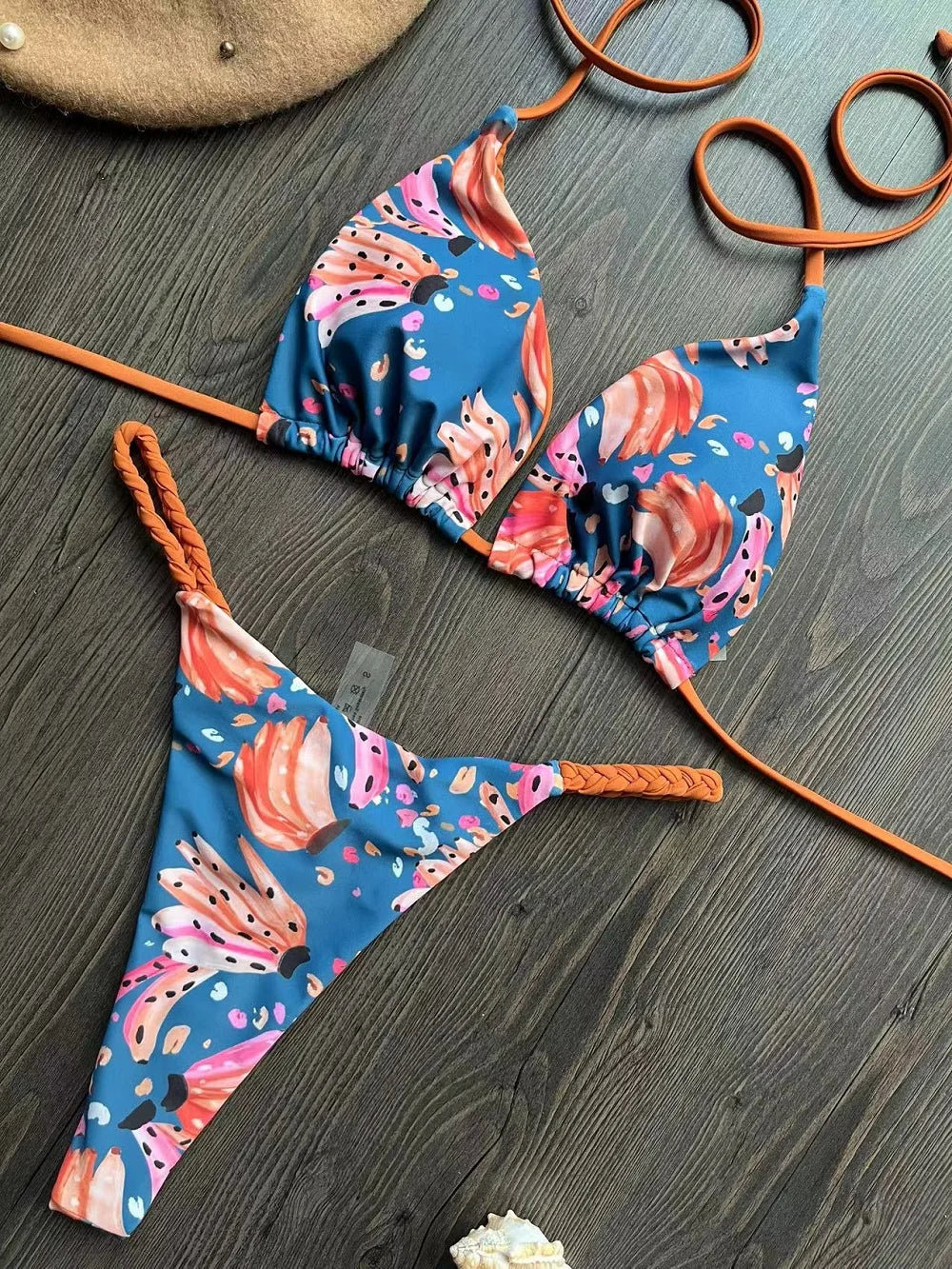 Nina | Kleurrijke & stijlvolle bikini in de kleur Bananen voor dames in Beach stijl ideaal voor de zomer.