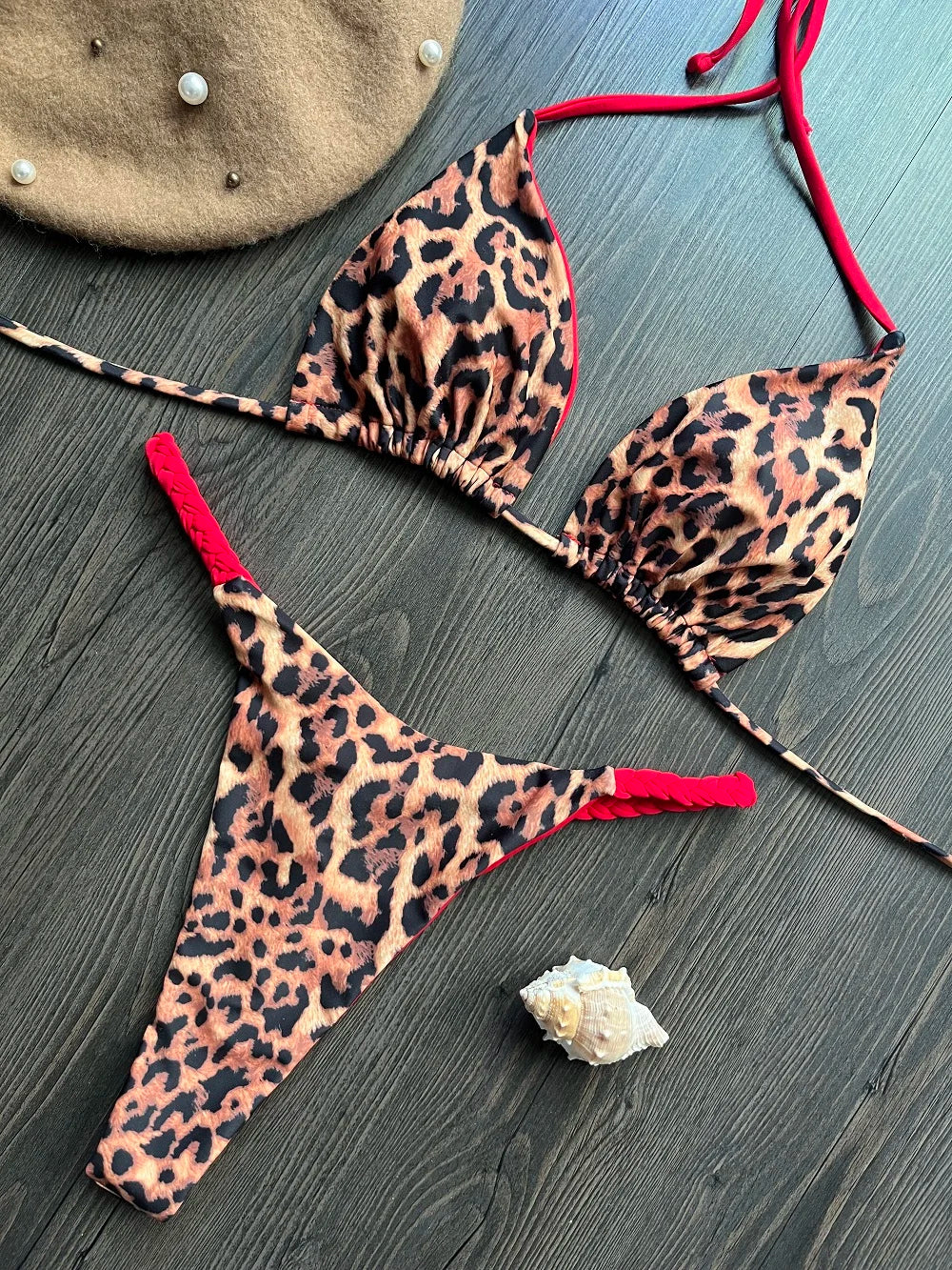 Nina | Kleurrijke & stijlvolle bikini in de kleur Luipaard voor dames in Beach stijl ideaal voor de zomer.