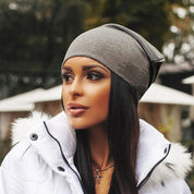 Nina | Zachte & stijlvolle beanie in de kleur Donkergrijs voor dames in Lounge stijl ideaal voor de winter