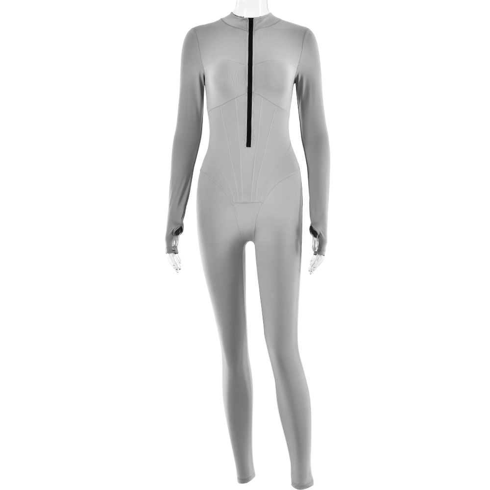 Noa | Strakke dames jumpsuit met ritssluiting in de kleur Grijs voor dames in Party stijl ideaal voor de lente.