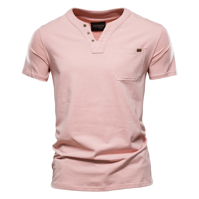 Quentin | Essentieel Zomer V-hals T-shirt in de kleur Roze voor heren in stijl ideaal voor de zomer.
