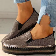 Rosan | Comfy glitter loafers voor dames in de kleur Zwart voor dames in Party stijl geschikt voor alle seizoenen.