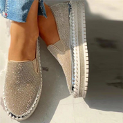 Rosan | Comfy glitter loafers voor dames in de kleur Zilver voor dames in Party stijl geschikt voor alle seizoenen.