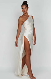 Modieuze Geplooide Satijnen Splitjurk - Saar