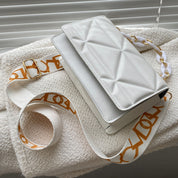 Savannah Gewatteerde Handtas | Stijlvol & trendy in de kleur Bruin voor dames in stijl geschikt voor alle seizoenen.