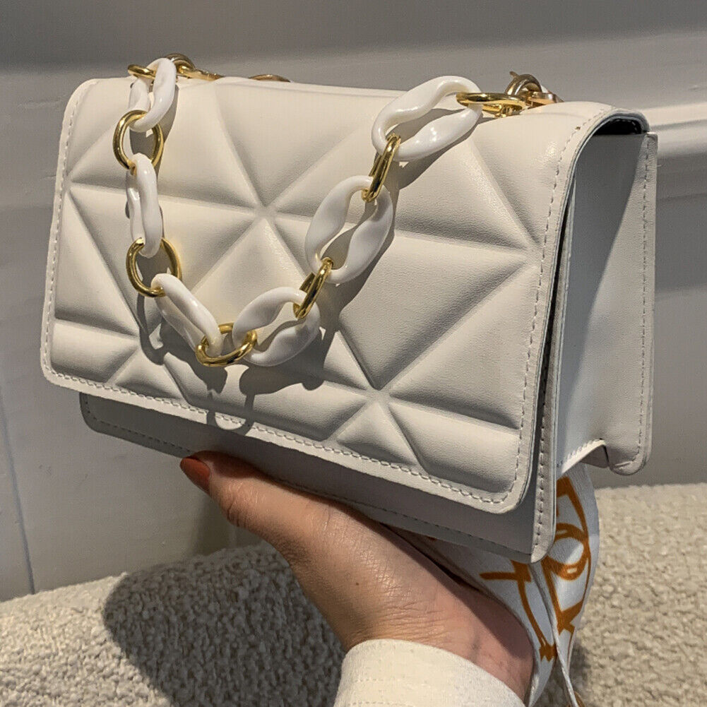 Savannah Gewatteerde Handtas | Stijlvol & trendy in de kleur Bruin voor dames in stijl geschikt voor alle seizoenen.