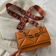 Savannah Gewatteerde Handtas | Stijlvol & trendy in de kleur Bruin voor dames in stijl geschikt voor alle seizoenen.