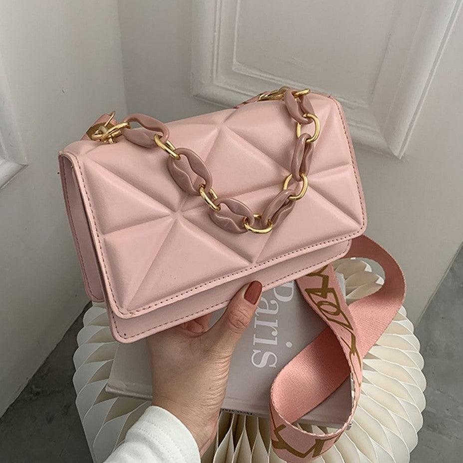 Savannah Gewatteerde Handtas | Stijlvol & trendy in de kleur Roze voor dames in stijl geschikt voor alle seizoenen.