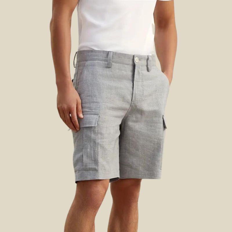 Shorts met dichte zakken in de kleur Grijs voor heren in stijl ideaal voor de zomer.