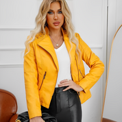 Sifra | Modieus leren jack voor dames in de kleur Zwart voor dames in stijl ideaal voor de herfst.