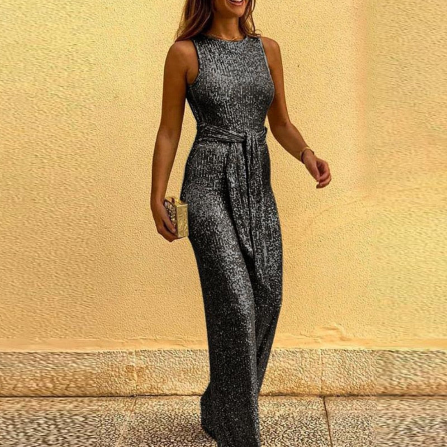 Sophie | Feestelijke dames jumpsuit met glitters in de kleur Zwart voor dames in Party stijl ideaal voor de herfst.