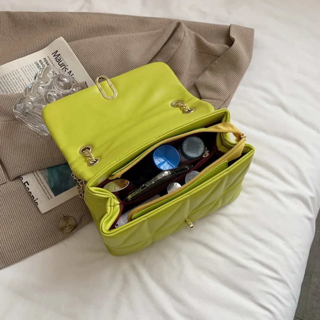 Sylvie Handtas | Chic & Modieus in de kleur Zwart voor dames in stijl geschikt voor alle seizoenen.