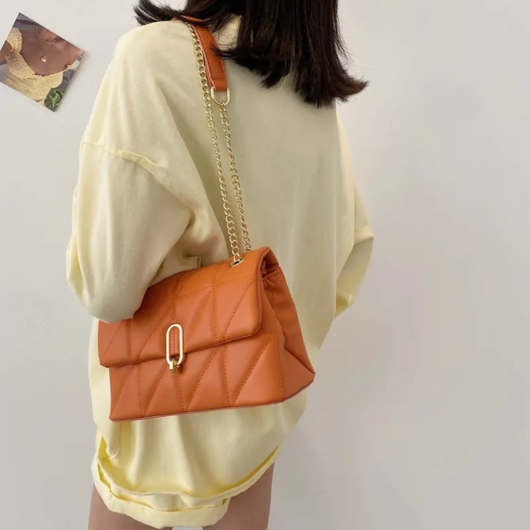 Sylvie Handtas | Chic & Modieus in de kleur Zwart voor dames in stijl geschikt voor alle seizoenen.