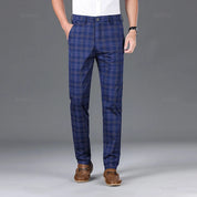 Thijs | Klassieke geruite herenpantalon in de kleur Blauw voor heren in Heritage stijl geschikt voor alle seizoenen.