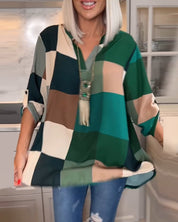 Top met kleurblokken en ruches met V-hals in de kleur Groen voor dames in stijl ideaal voor de herfst.