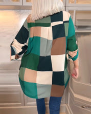 Top met kleurblokken en ruches met V-hals in de kleur Groen voor dames in stijl ideaal voor de herfst.