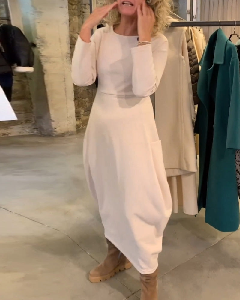 Veelzijdige jurk met ronde hals en lange mouwen in de kleur Wit voor dames in stijl ideaal voor de herfst.