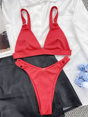 Vera | Unieke & trendy bikini in de kleur Zwart voor dames in Beach stijl ideaal voor de zomer.
