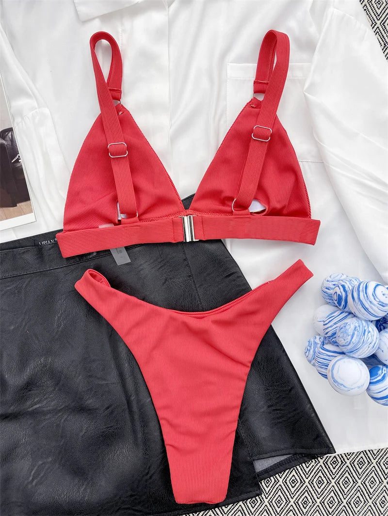 Vera | Unieke & trendy bikini in de kleur Zwart voor dames in Beach stijl ideaal voor de zomer.