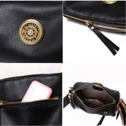 Veronica Boston Tas | Compact & Casual in de kleur Khaki voor dames in Casual stijl geschikt voor alle seizoenen.