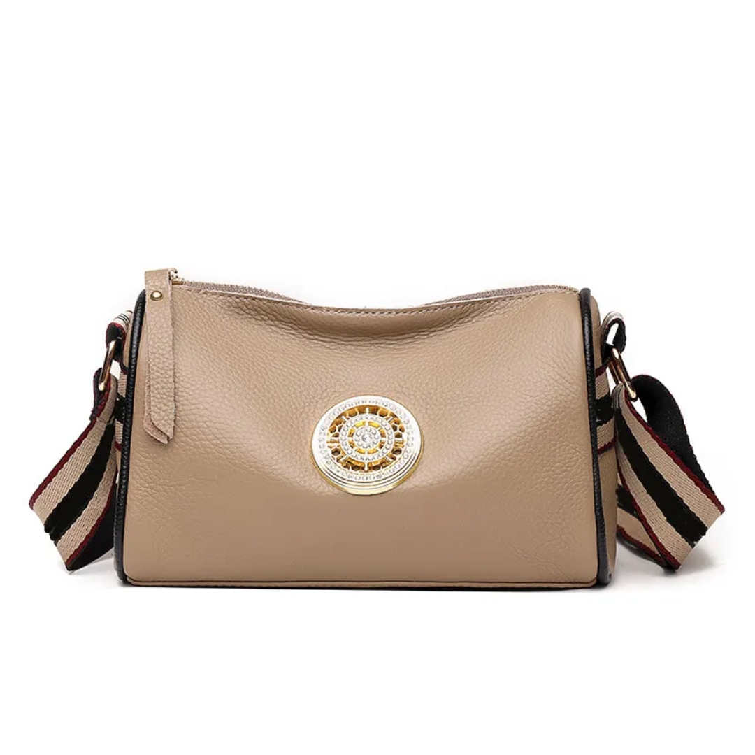 Veronica Boston Tas | Compact & Casual in de kleur Khaki voor dames in Casual stijl geschikt voor alle seizoenen.