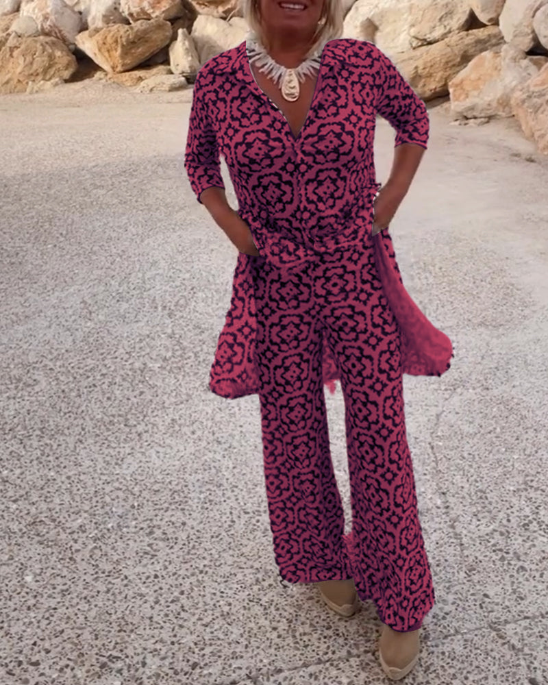 Vintage zomersetje met revers en knopen in de kleur Marineblauw voor dames in Heritage stijl ideaal voor de lente.