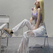 Viola | Flared broek | Hoge taille | Kantdetails in de kleur Wit voor in stijl ideaal voor de lente.