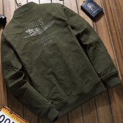 Xavier | Moderne herenjas met patches in de kleur Groen voor heren in stijl geschikt voor alle seizoenen.