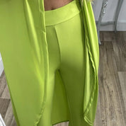 Yasmine | Tweedelige damesjurk voor stijlvolle looks in de kleur Zwart voor dames in stijl ideaal voor de herfst.