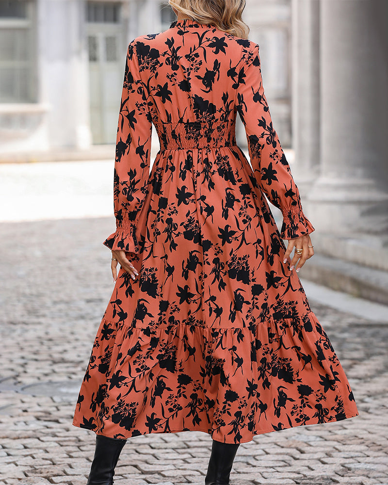 A-lijnjurk met print en V-hals in de kleur Oranje voor dames in stijl ideaal voor de herfst.