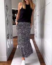 Casual bedrukte lange rok in de kleur Zwart voor dames in stijl ideaal voor de lente.