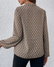 Casual Blouse met V-hals en print in de kleur Khaki voor dames in stijl ideaal voor de herfst.