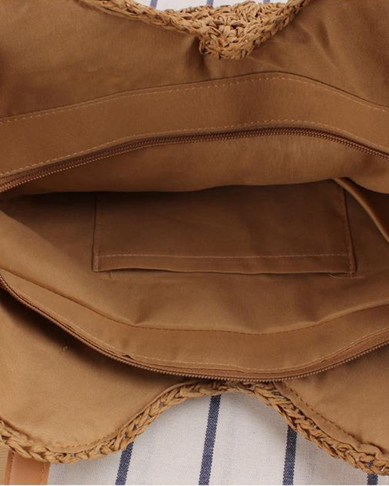 Dames Strandtas van riet in de kleur Beige voor dames in Beach stijl ideaal voor de zomer.