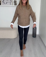 Effen casual gebreide trui in de kleur Bruin voor dames in stijl ideaal voor de herfst.