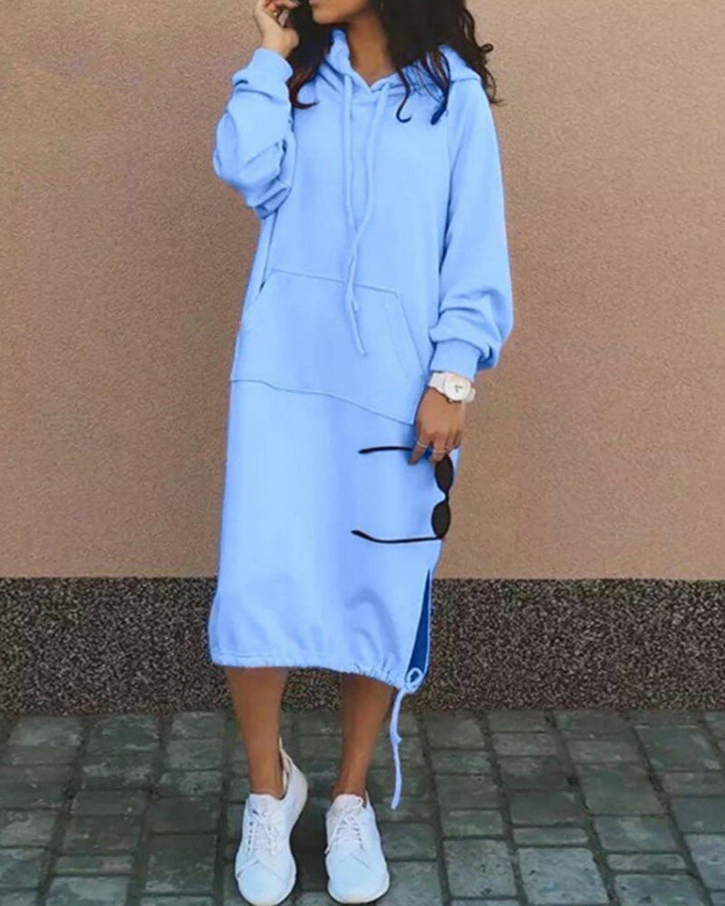 Effen kleur jurk met capuchon in de kleur Lichtblauw voor dames in stijl ideaal voor de herfst.