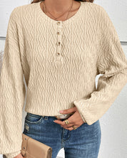 Effen topje met knopen in de kleur Beige voor dames in stijl ideaal voor de herfst.