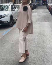 Elegante blouse met een onregelmatige snit en lange mouwen in de kleur Grijs voor in stijl ideaal voor de herfst.