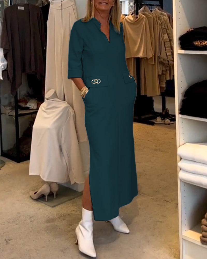 Els | Eénkleurige jurk met 3/4 mouwsplit in de kleur Blauw voor dames in stijl ideaal voor de herfst.