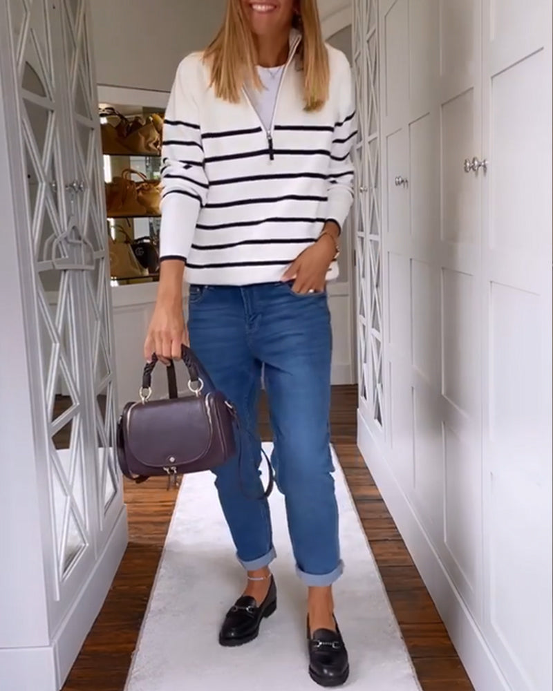 Gestreepte trui met rits in de kleur Wit voor dames in stijl ideaal voor de herfst.