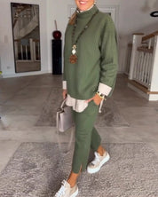 Groene coltrui in de kleur Groen voor dames in stijl ideaal voor de herfst.