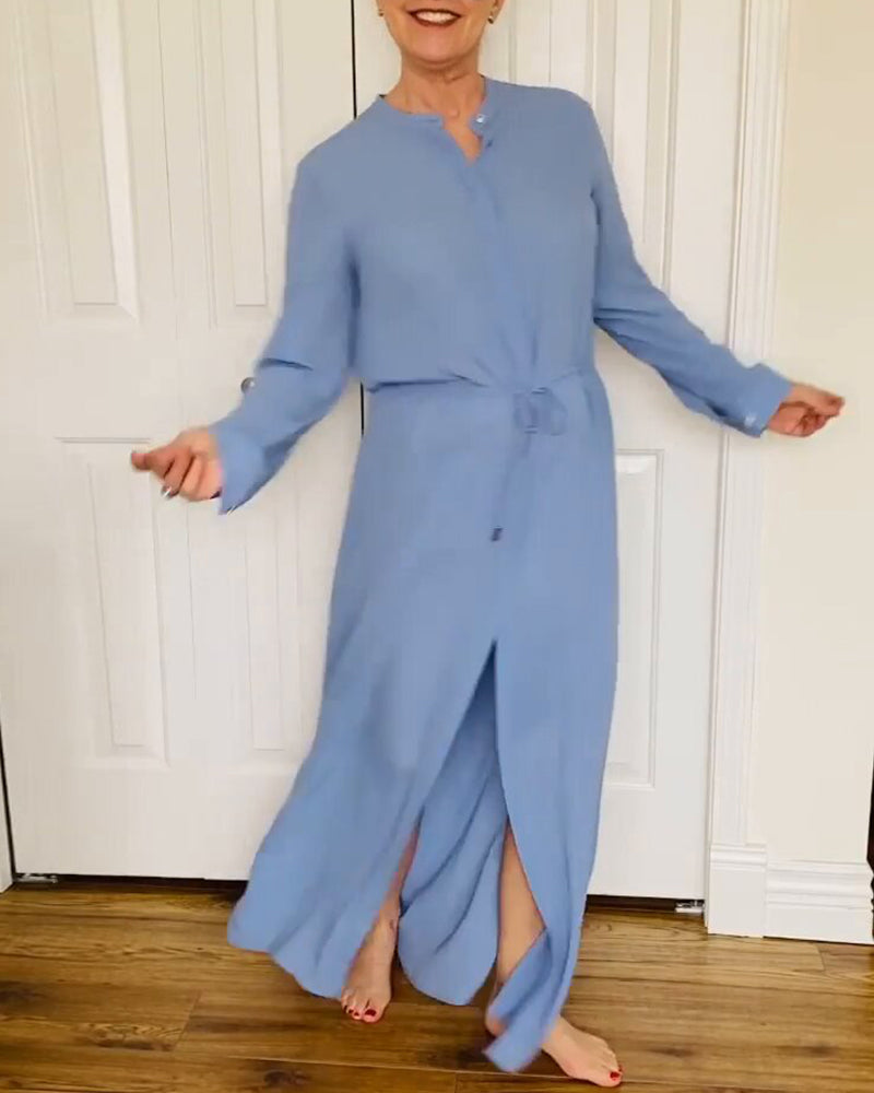 Jurk Elisabeth in de kleur Blauw voor dames in stijl ideaal voor de herfst.