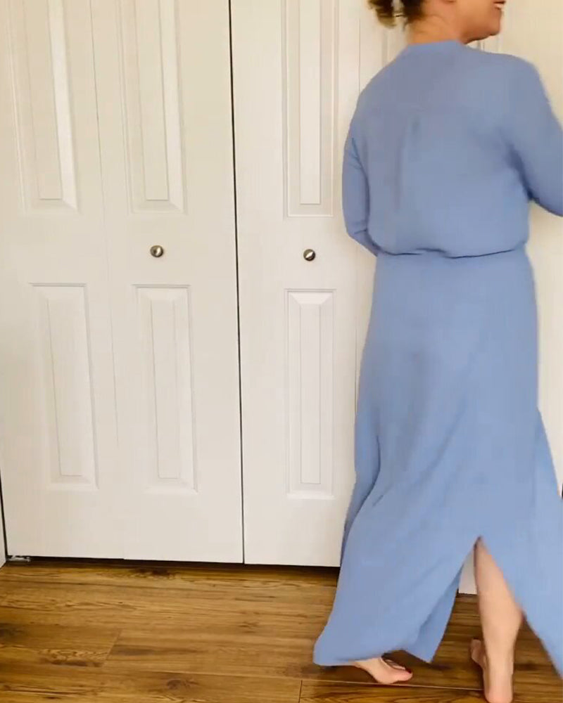 Jurk Elisabeth in de kleur Blauw voor dames in stijl ideaal voor de herfst.