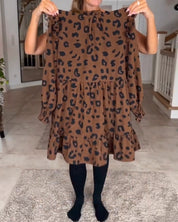 Jurk met Luipaardprint Annabelle in de kleur Bruin voor dames in stijl ideaal voor de herfst.