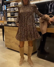 Jurk met luipaardprint in de kleur Bruin voor dames in stijl ideaal voor de herfst.