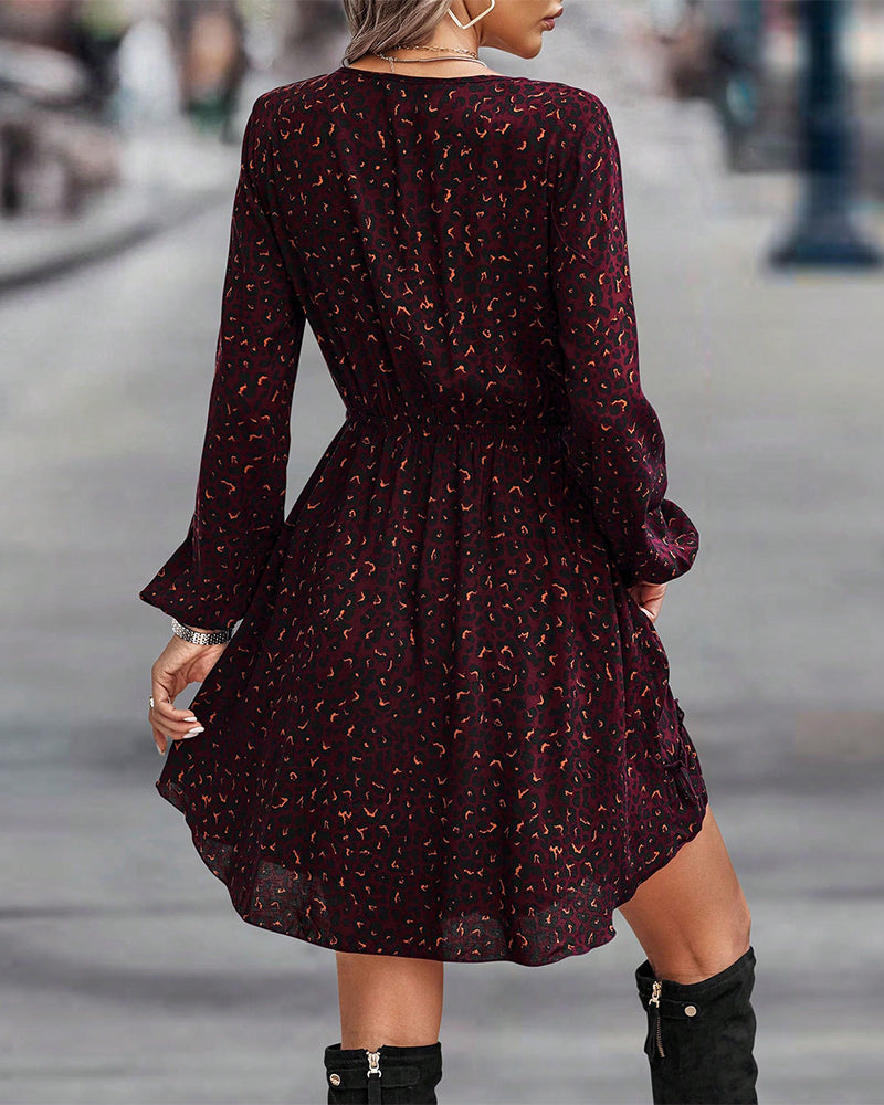 Jurk met V-hals en bedrukte A-lijn in de kleur Donkerrood voor dames in stijl ideaal voor de herfst.