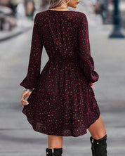 Jurk met V-hals en bedrukte A-lijn in de kleur Donkerrood voor dames in stijl ideaal voor de herfst.