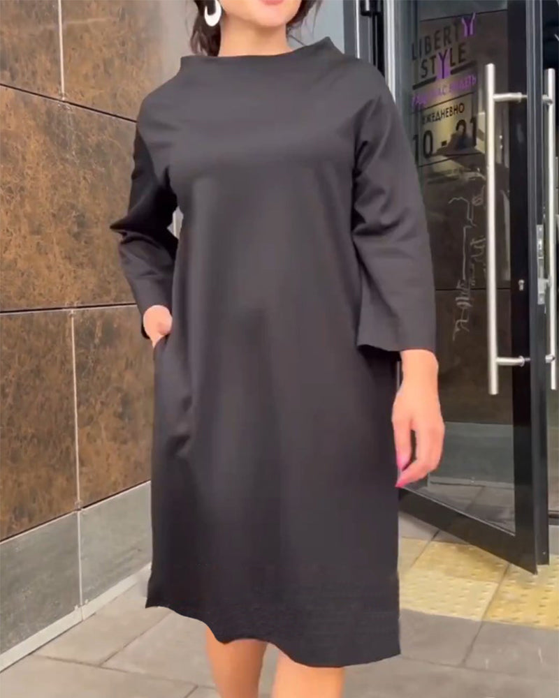 Losvallende jurk in een effen kleur in de kleur Zwart voor dames in stijl ideaal voor de herfst.