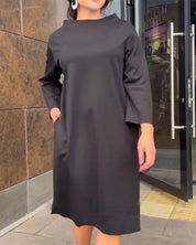 Losvallende jurk in een effen kleur in de kleur Zwart voor dames in stijl ideaal voor de herfst.