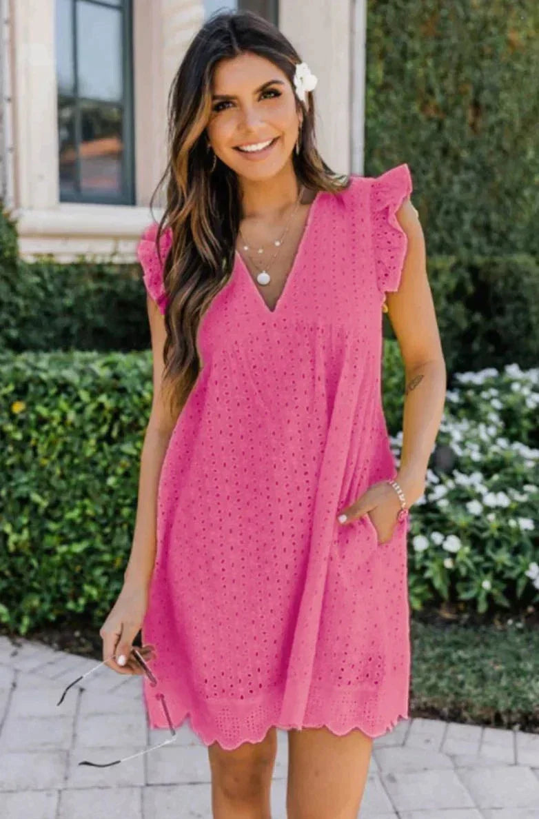 Madelief | Jurk zonder mouwen met V-hals in de kleur Donkerroze voor dames in stijl ideaal voor de lente.