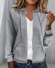 Monique | Casual vest met zakken en koorden in de kleur Grijs voor dames in stijl ideaal voor de herfst.